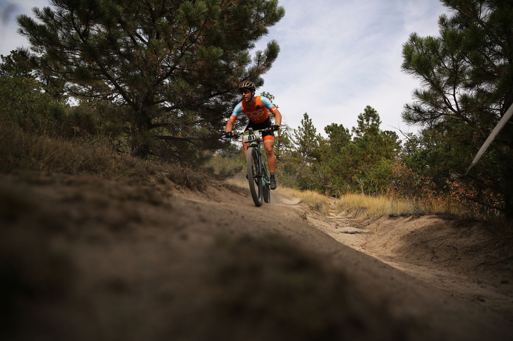 092520-spts-apexbike 15.jpg